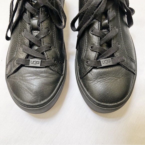 UGG Zilo Leather Sneakers Black Women’s 7.5 - Picture 5 of 9